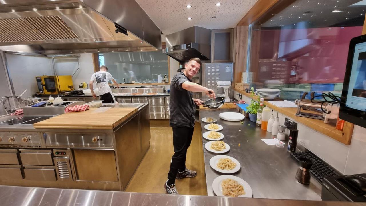 克雷德嘉尼酒店 卡塞尔 外观 照片